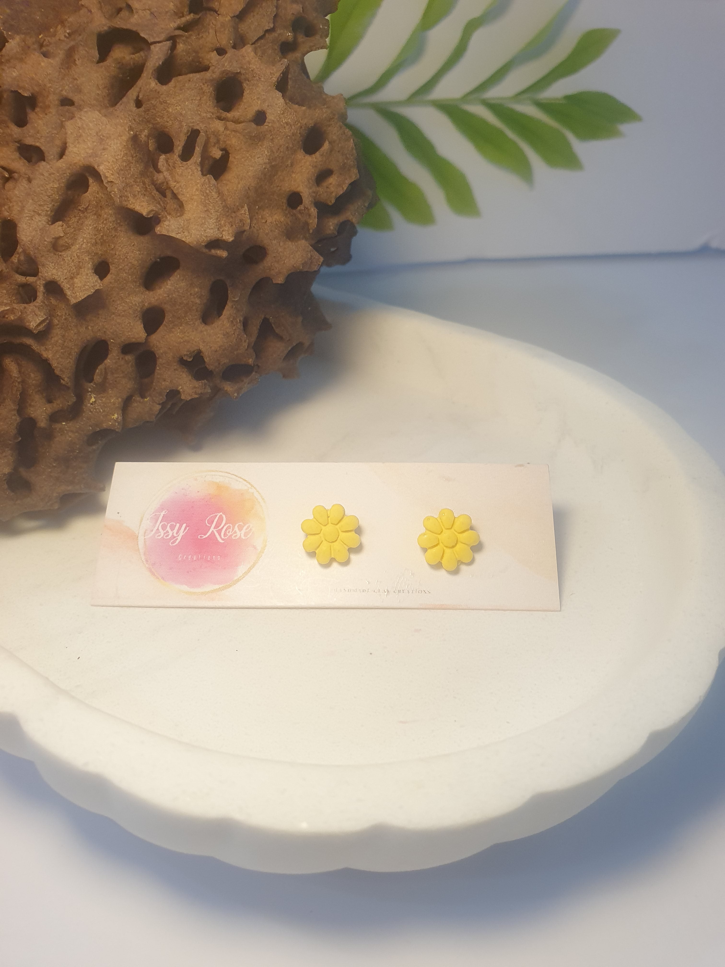 Mini flower Polymer Clay stud earrings